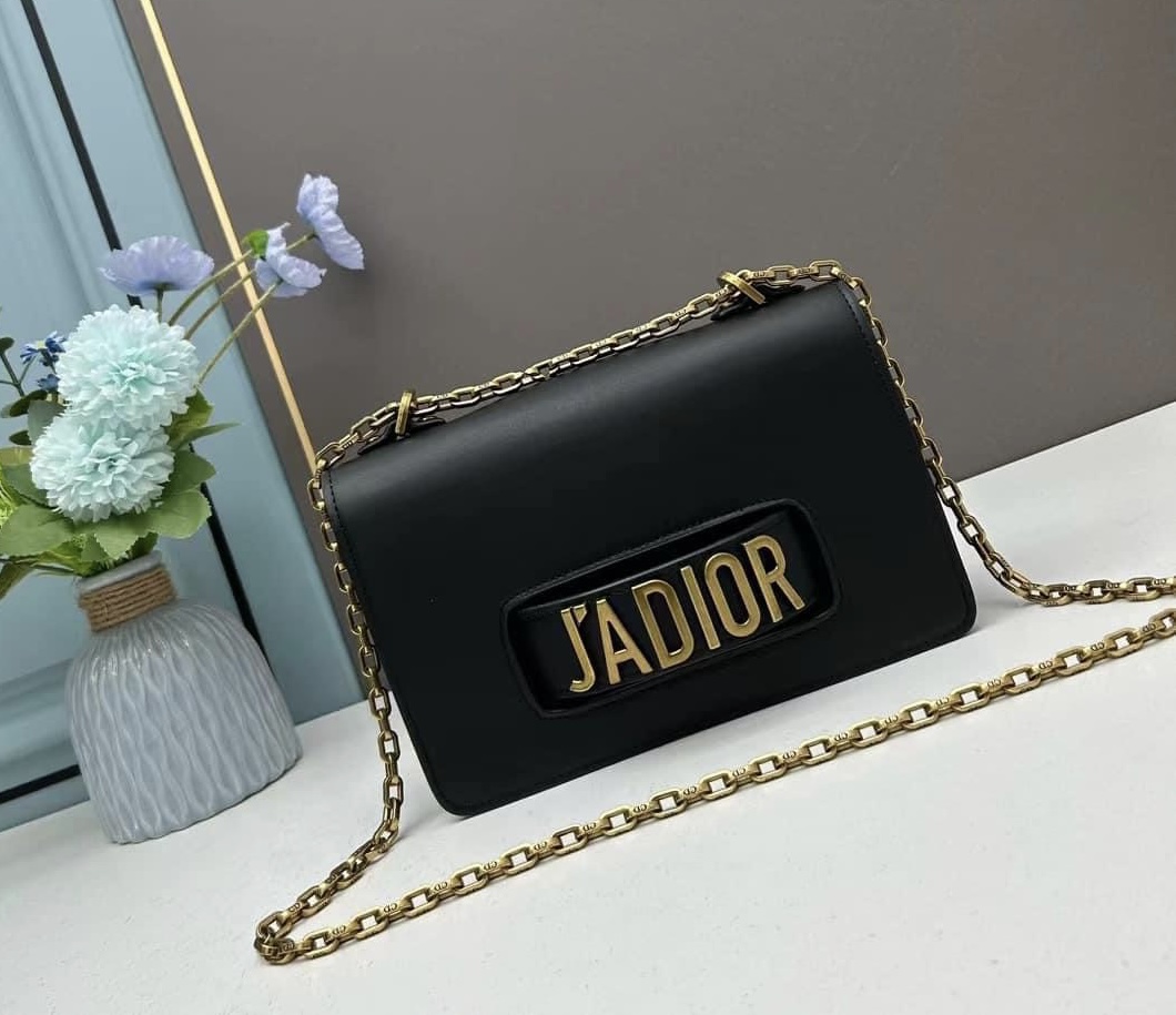 JaDior Shoulder Bag - GlamGems Boutique