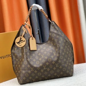Louis Vuitton Carmel