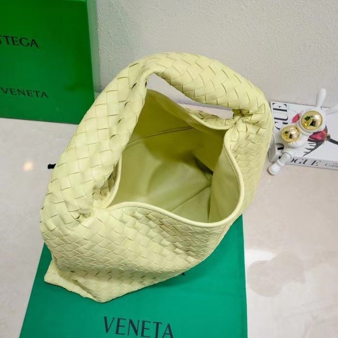 Bottega Veneta Large Hop Bag - Image 15